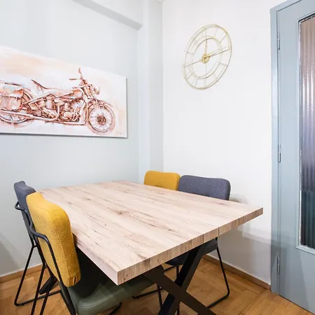 Appartamento Vintage House Near Downtown Atene